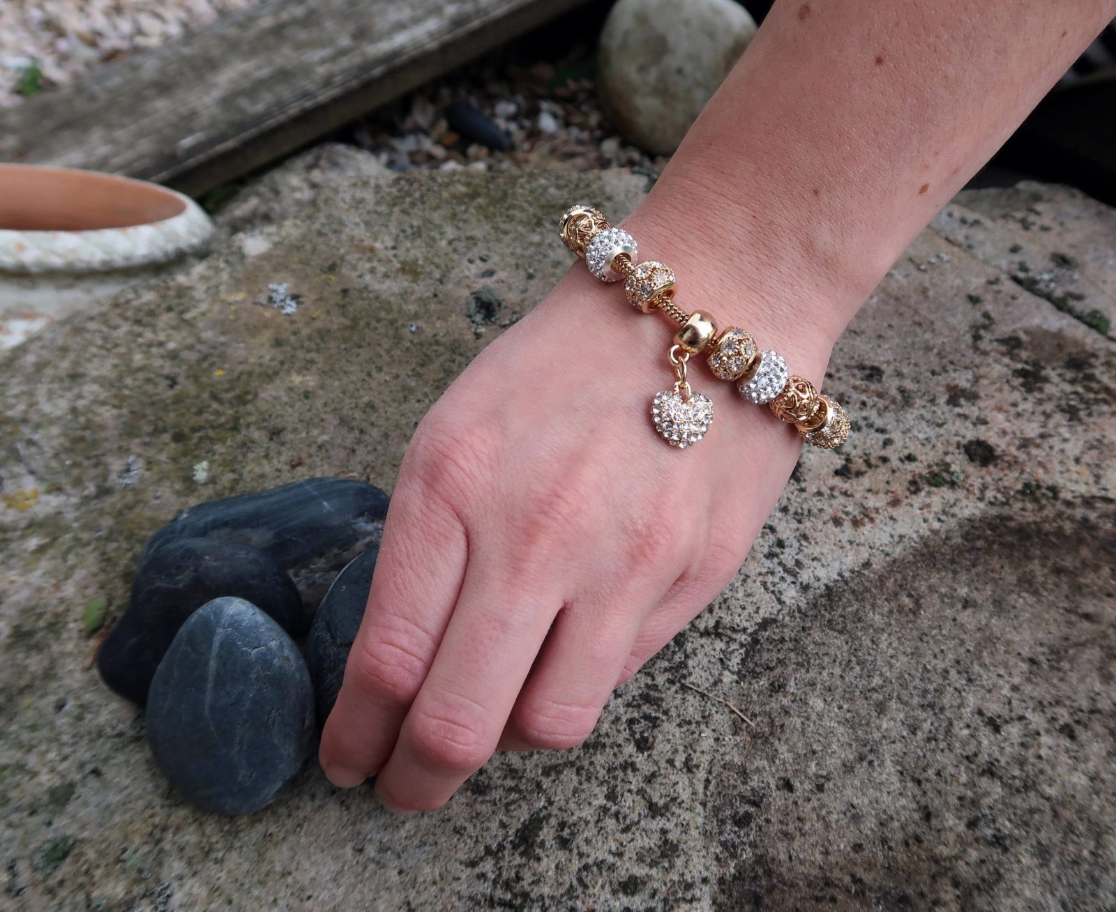 bracelet charms coeur eternel porte